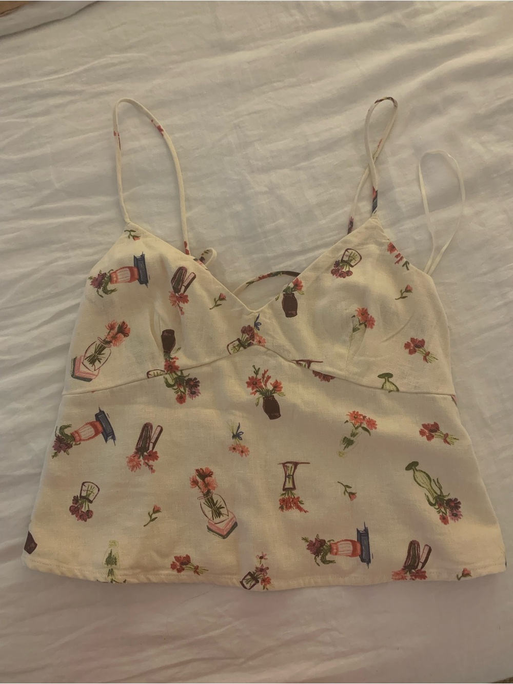 Abercrombie & Fitch Cream Floral & Vase-Print Spaghetti Strap Cami